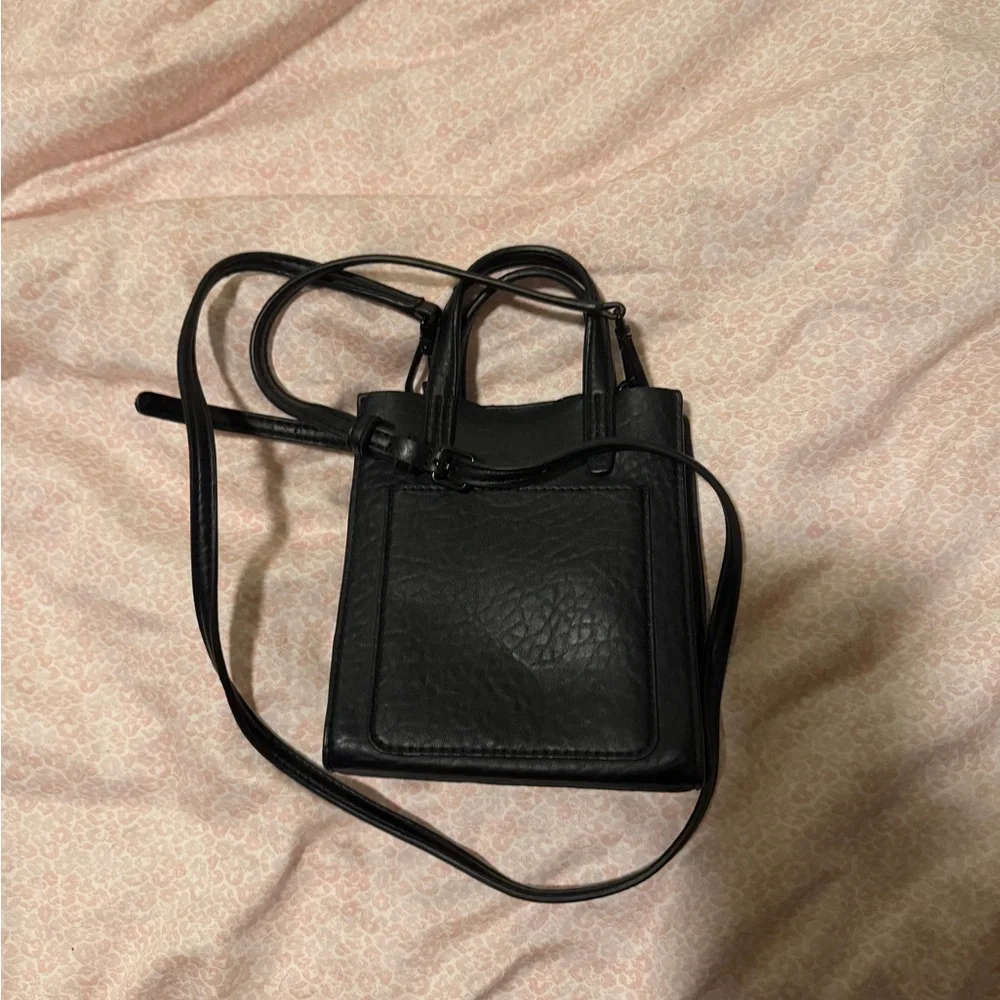 DKNY Maze North South Tote Bag In Black - Picture 5 of 9